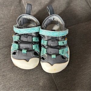 Keen Kids Sandals in Gray and Teal size 5 unisex